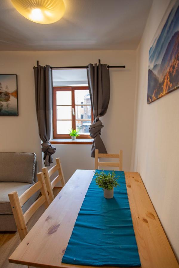 Apartment Cozy Tyrolean Old Town Hall in Tirol